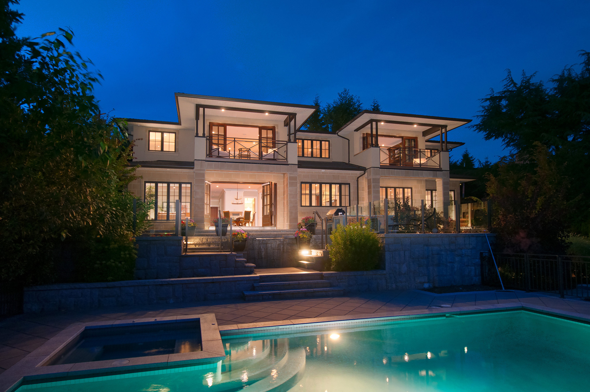 1075 Groveland Road, British Properties, West Vancouver – photo 2