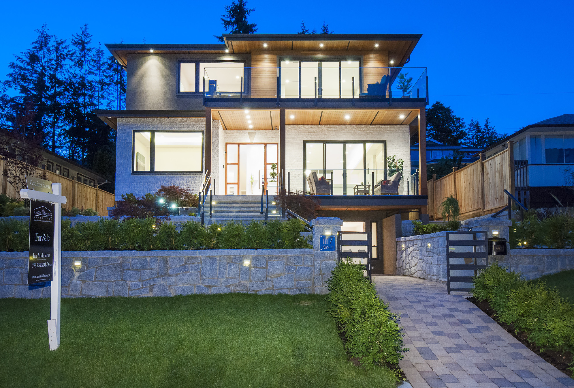 1117 Lawson Avenue, Ambleside, West Vancouver – photo 3