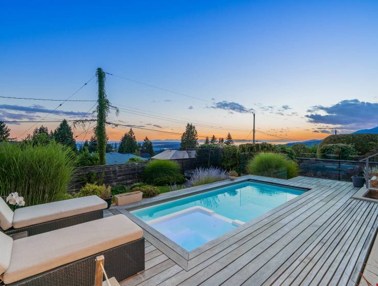 125 Kensington Crescent, Upper Lonsdale, North Vancouver – photo 1