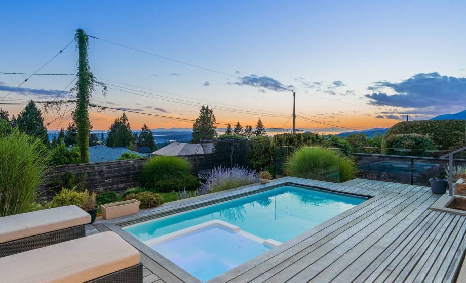 125 Kensington Crescent, Upper Lonsdale, North Vancouver