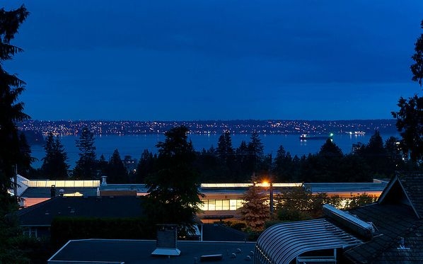 1754 Ottawa Place, Ambleside, West Vancouver – photo 1