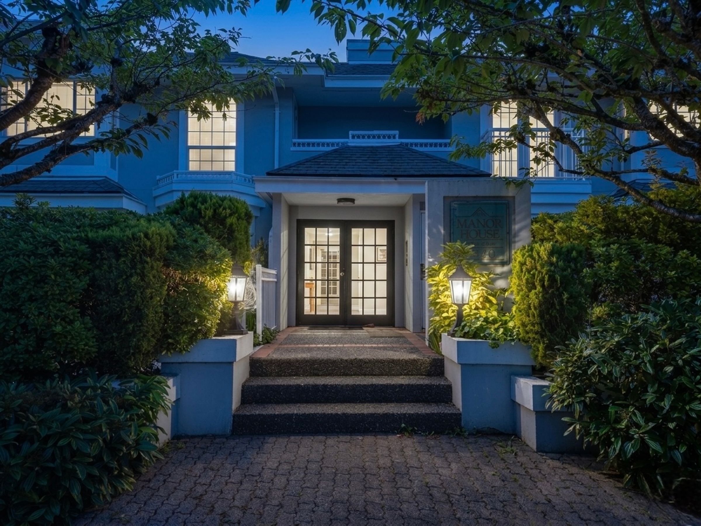 202 - 2440 Haywood Avenue, Dundarave, West Vancouver – photo 3