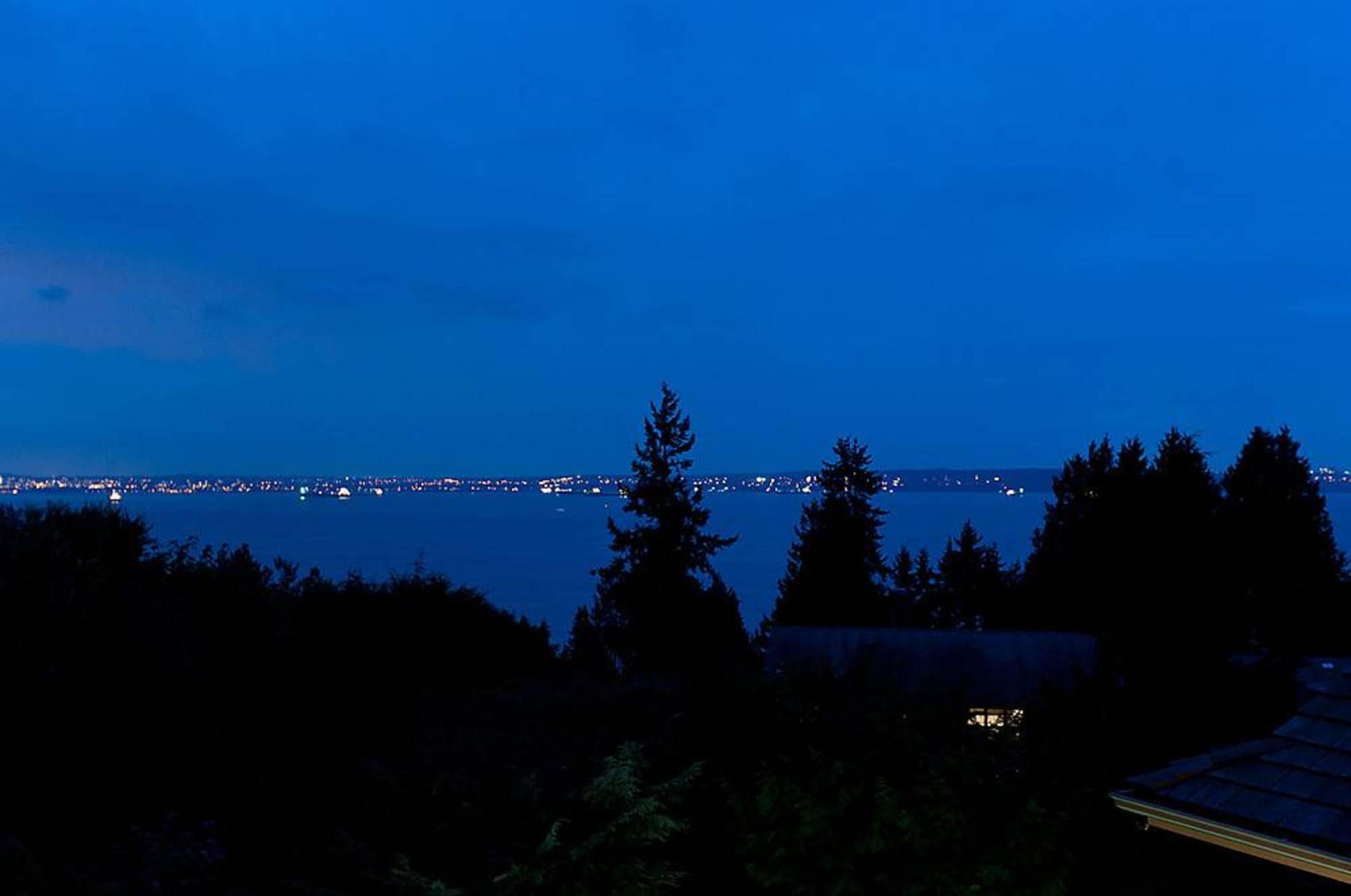 3260 Mathers Avenue, Westmount, West Vancouver – photo 18