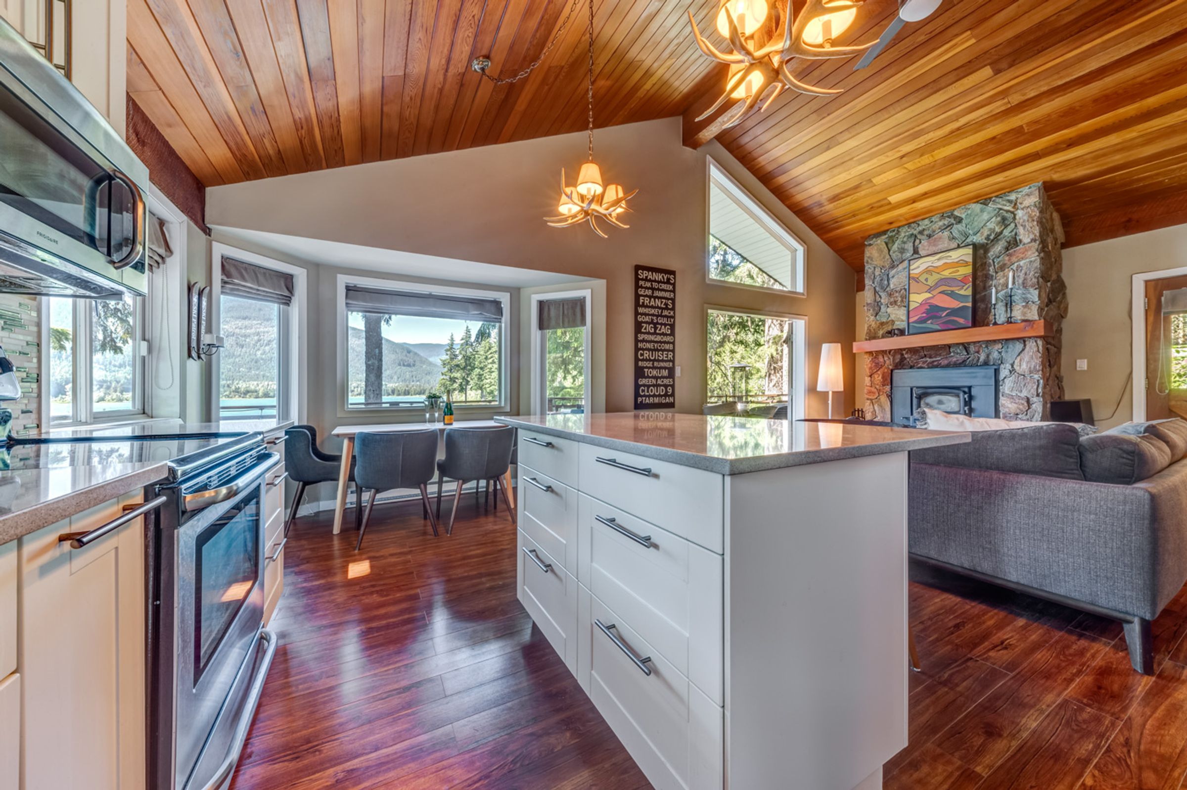 3278 Archibald Way, Alta Lake, Whistler – photo 17