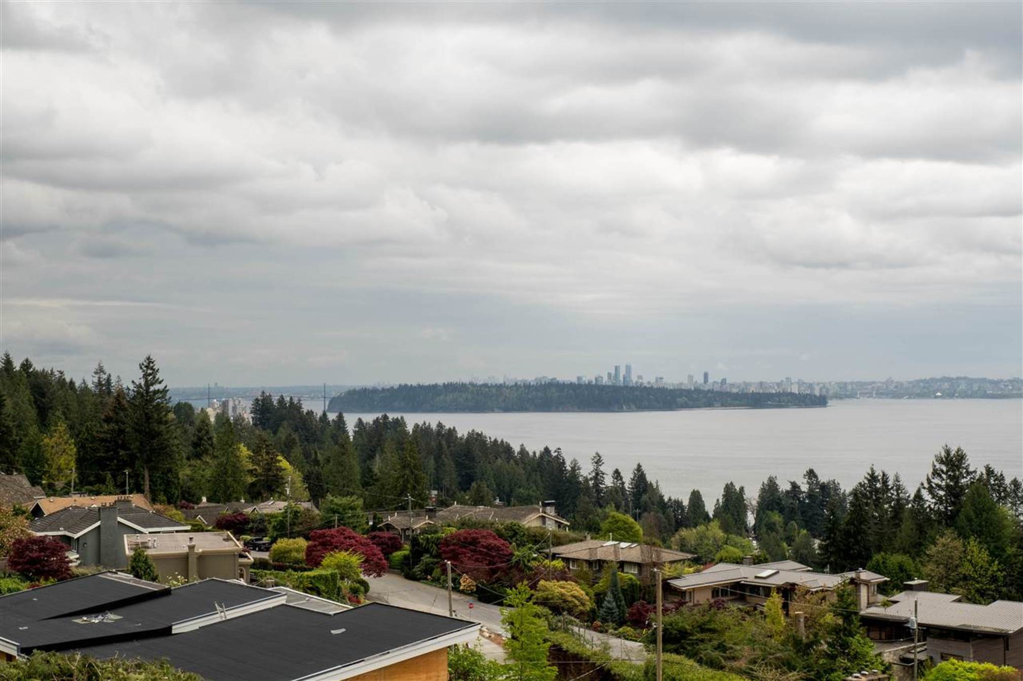 3330 Westmount Road, Westmount, West Vancouver – photo 3