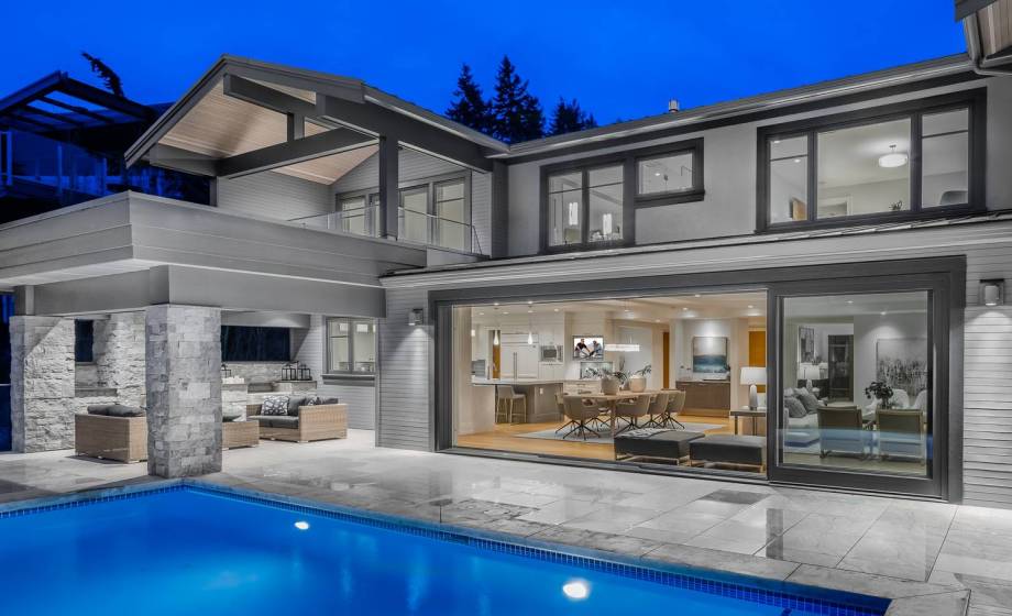 3820 Southridge Avenue, Bayridge, West Vancouver
