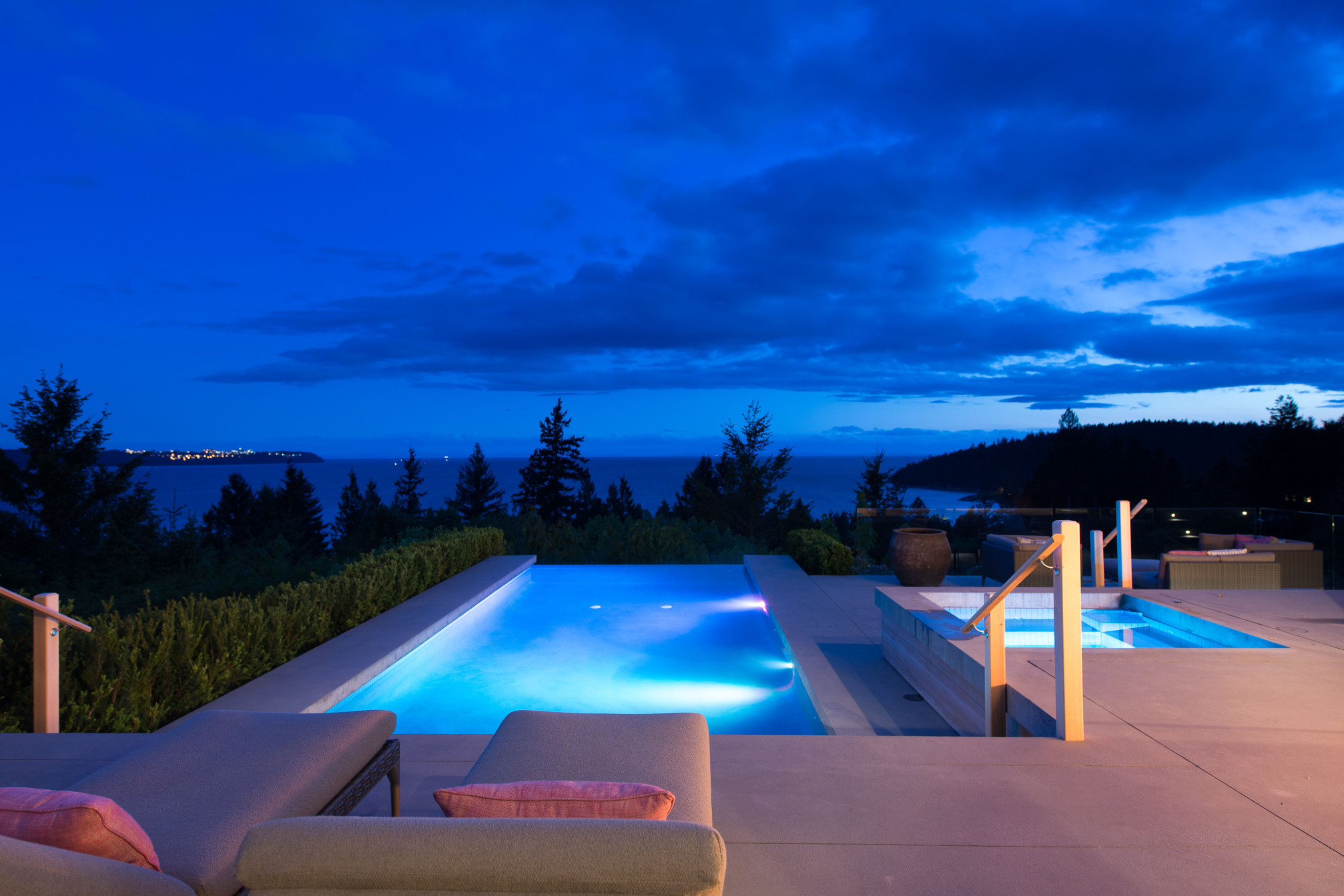 4112 Burkehill Road, Bayridge, West Vancouver – photo 4