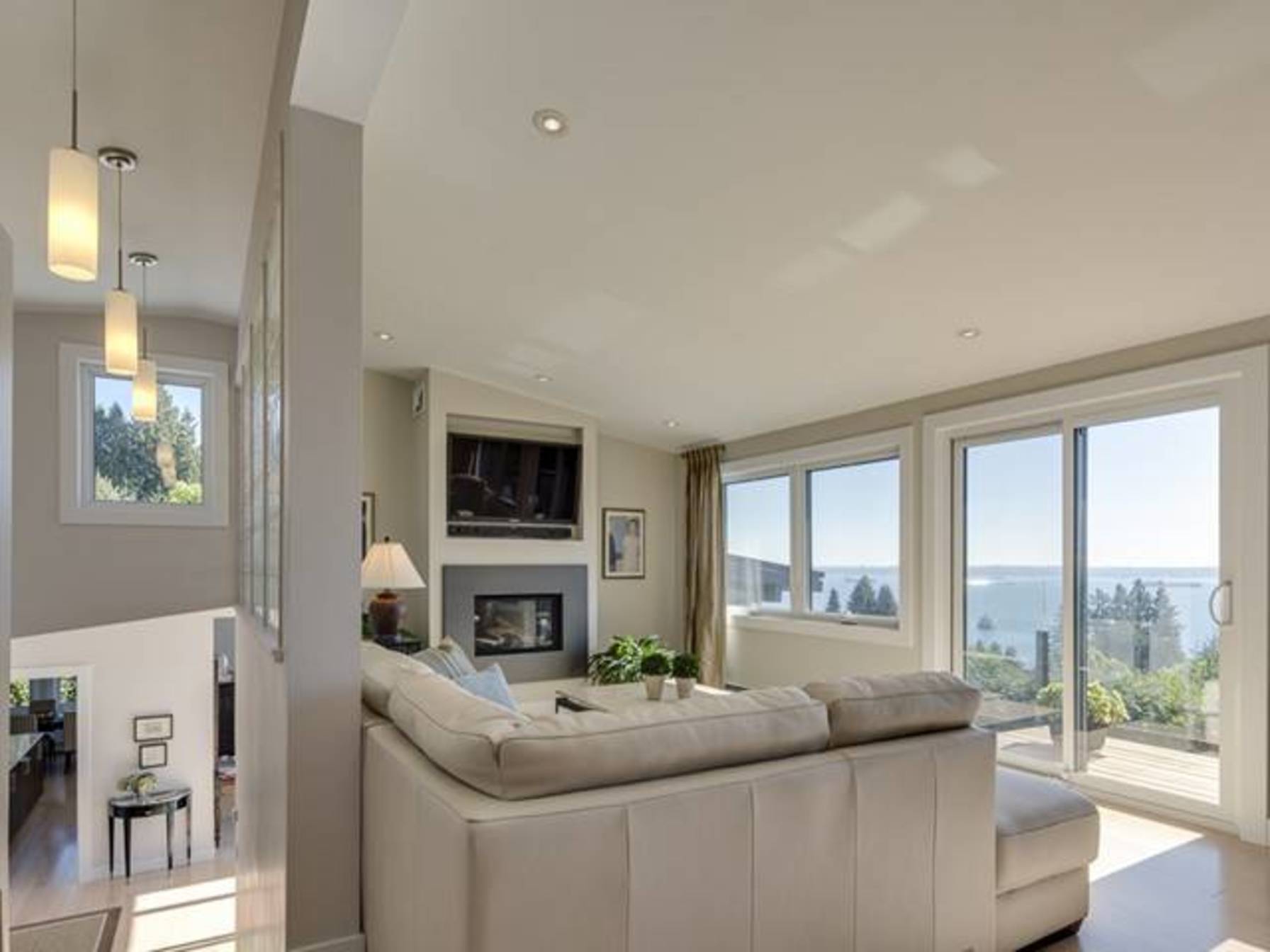 4146 Burkehill Road, Bayridge, West Vancouver – photo 6