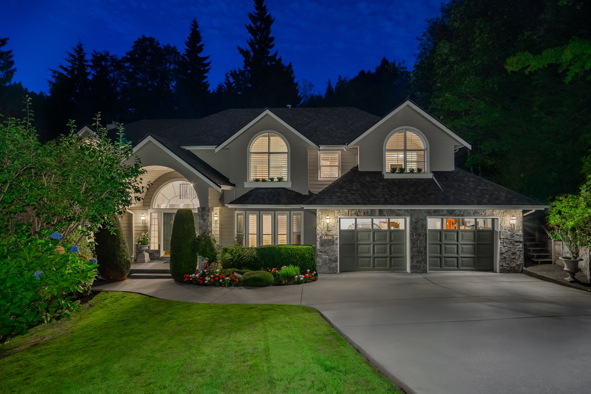 4707 The Glen, Cypress Park Estates, West Vancouver – photo 1