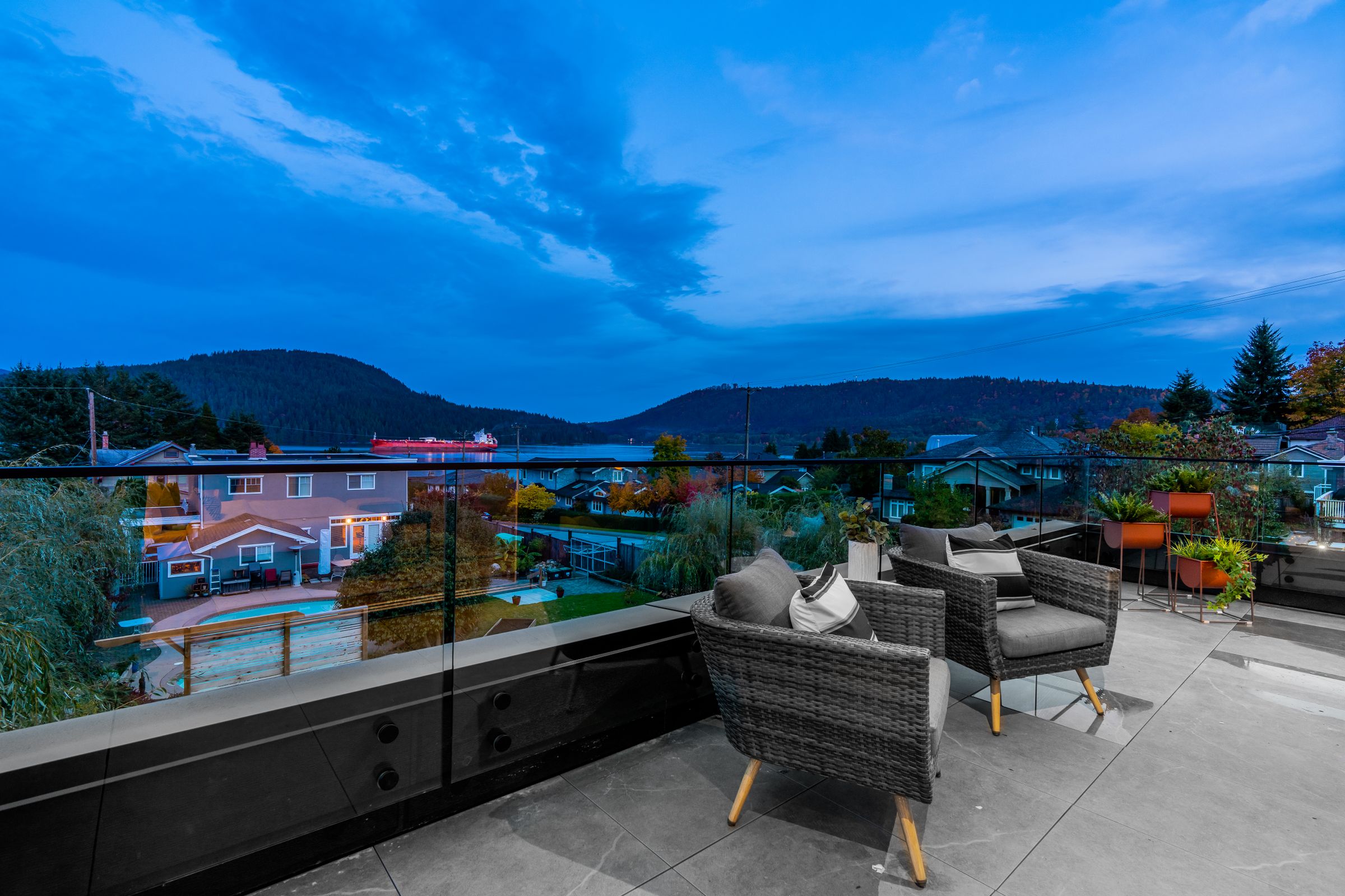 510 Roslyn Boulevard, Dollarton, North Vancouver – photo 57