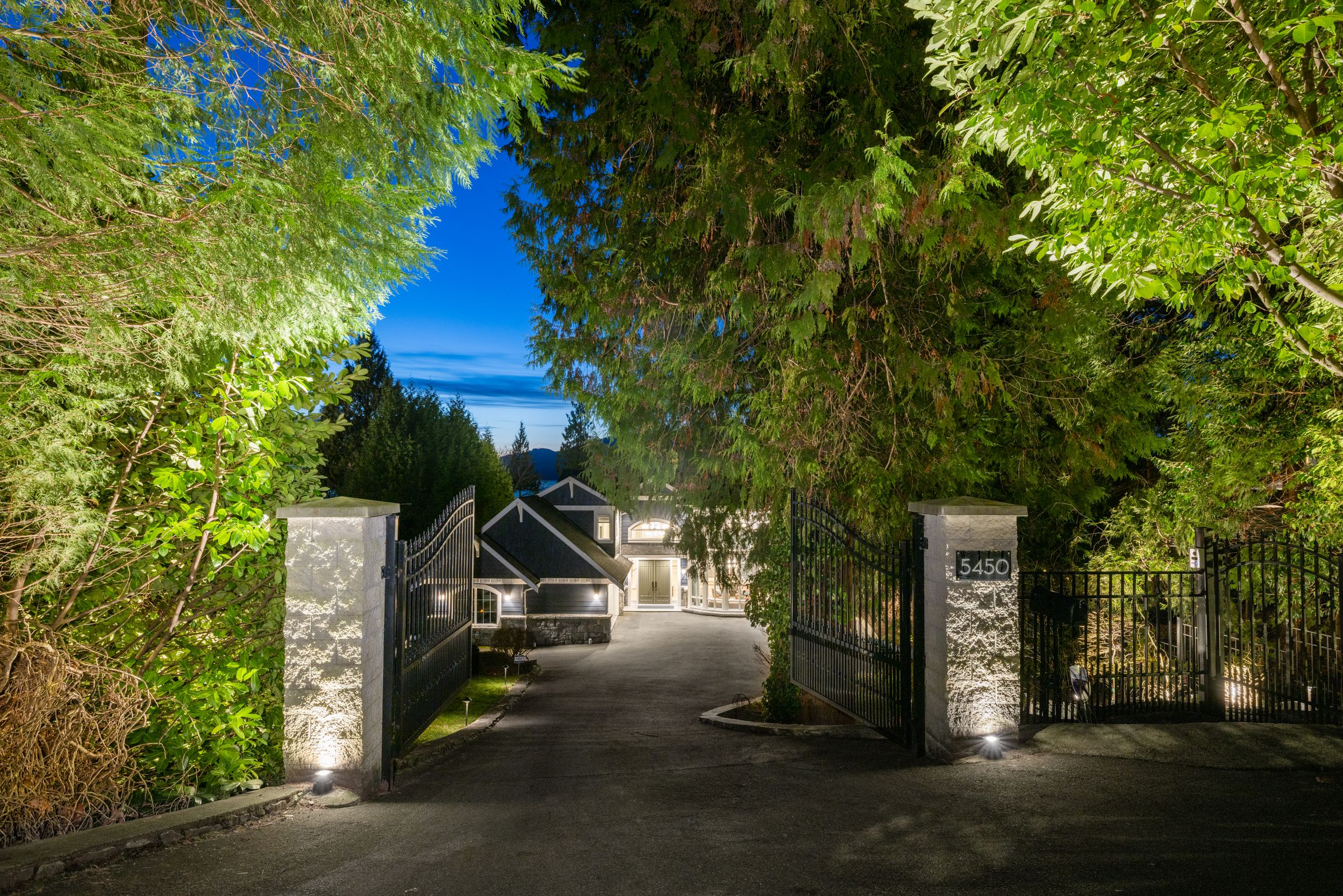 5450 Marine Drive, Caulfeild, West Vancouver – photo 2