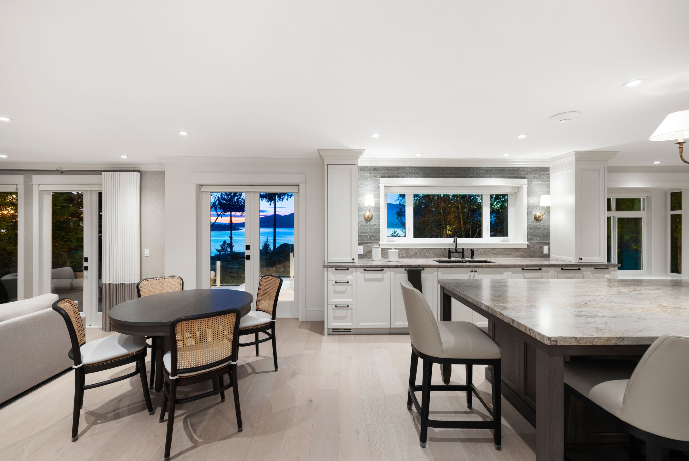 5450 Marine Drive, Caulfeild, West Vancouver – photo 11