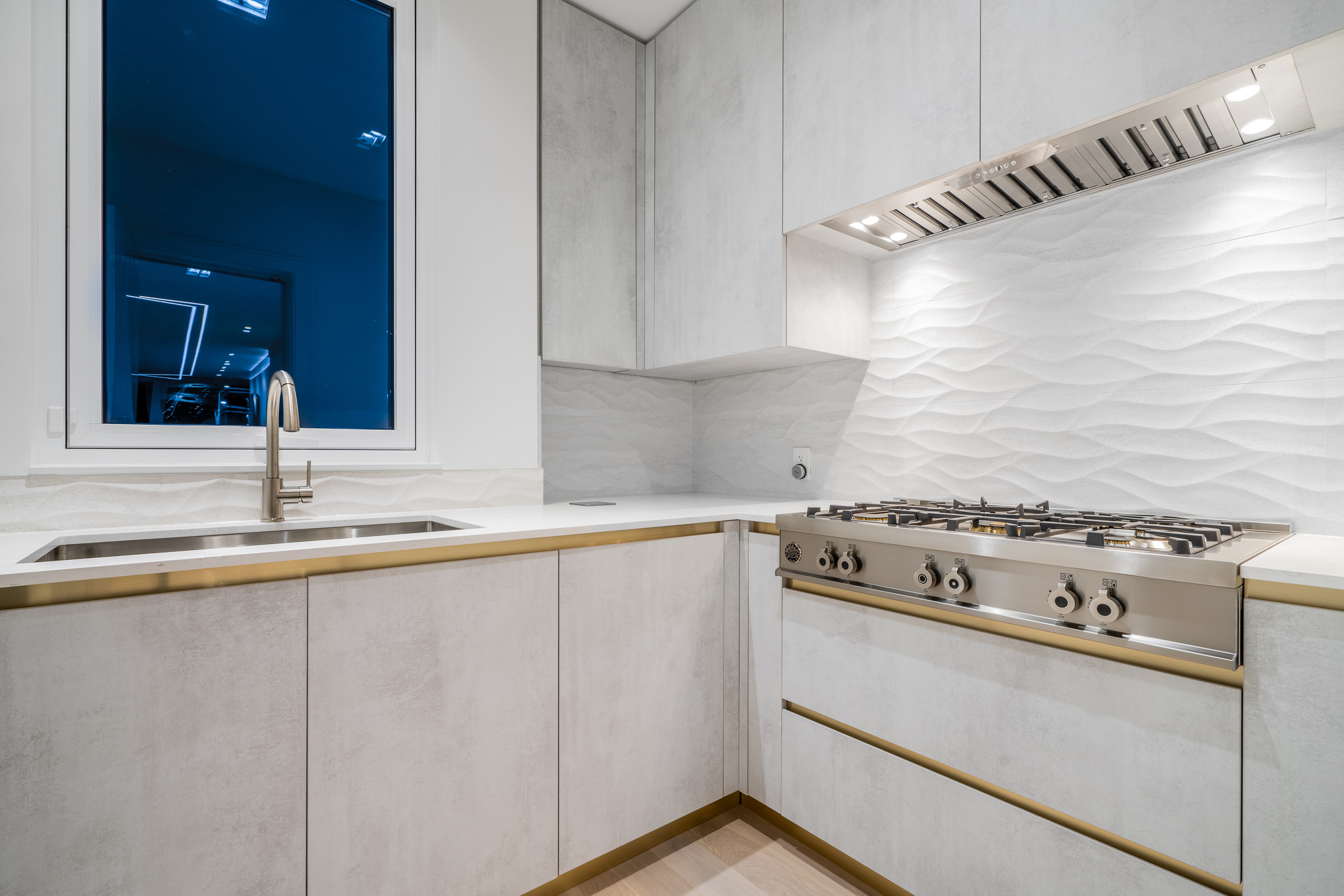 655 Beachview Drive, Deep Cove, North Vancouver – photo 7
