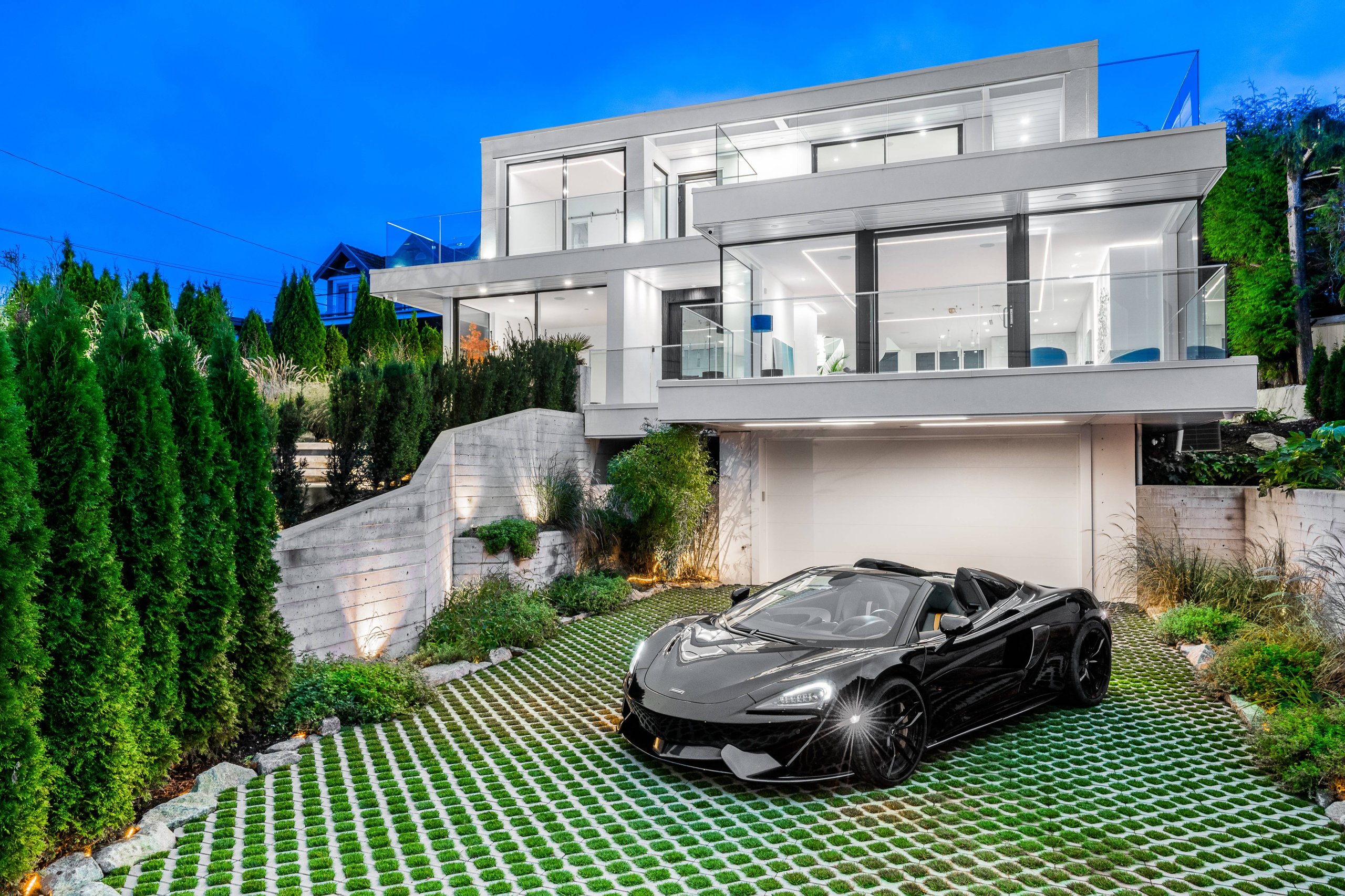 655 Beachview Drive, Deep Cove, North Vancouver