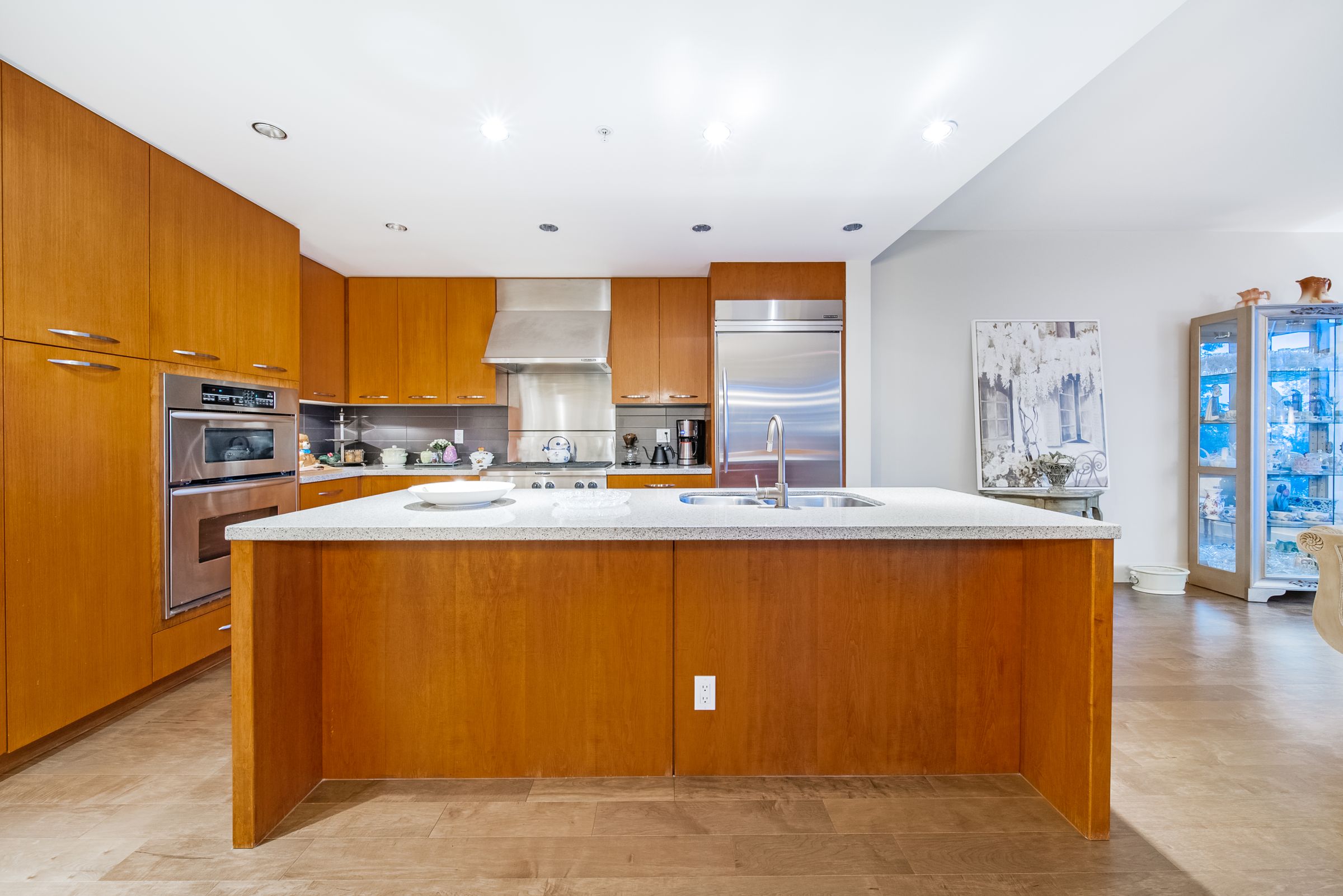 803 - 3335 Cypress Place, Cypress Park Estates, West Vancouver – photo 8