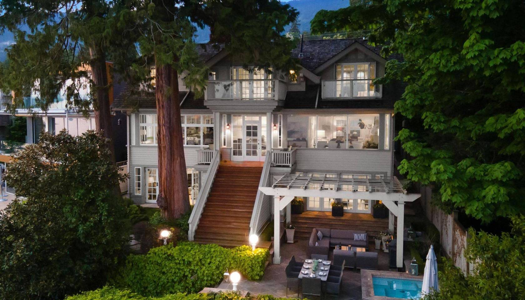2604 Bellevue Avenue, Dundarave, West Vancouver – photo 1