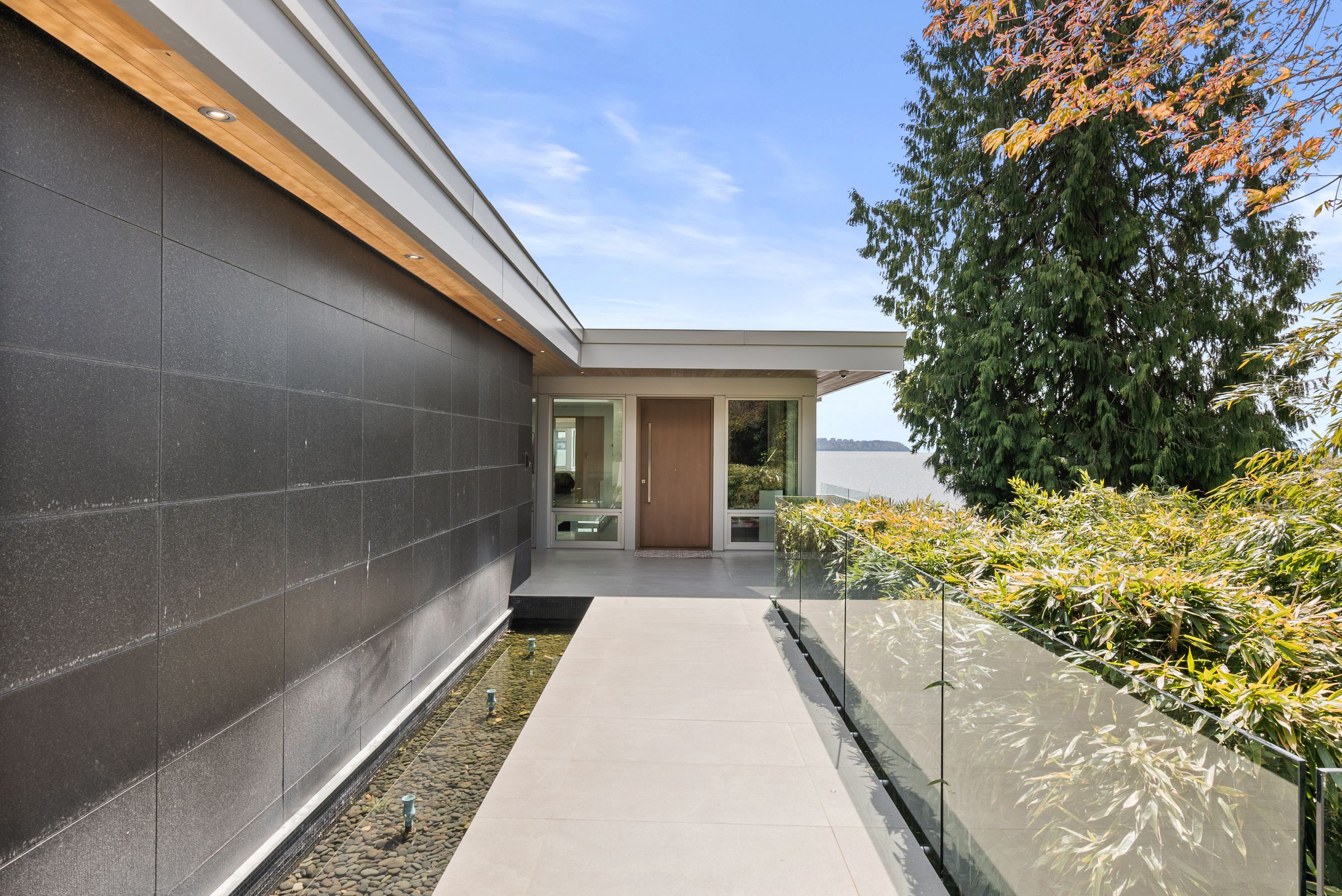 Address Upon Request, West Bay, West Vancouver – photo 6